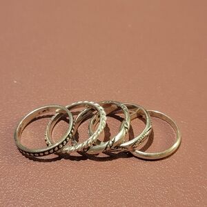 Lia Sophia stackable several ring